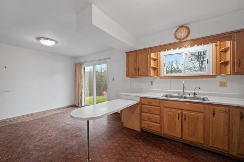 2557 Nicholson Rd, Sewickley PA  15143-8502 exterior