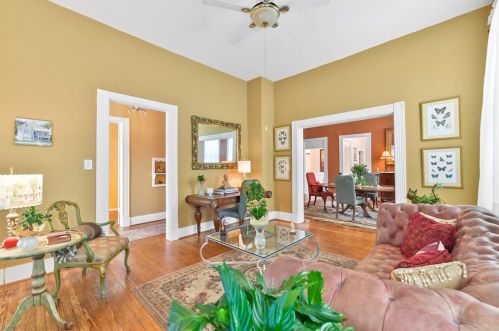 810 Winnie St, Galveston TX 77550-5133 exterior