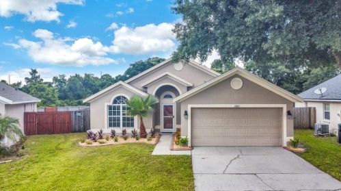 10807 Leader Ln, Orlando, FL 32825-7221
