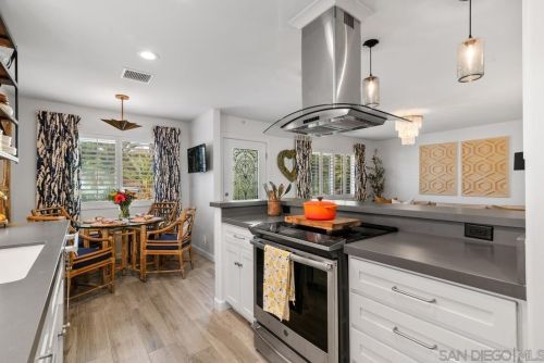 763 Snapdragon St, Encinitas CA  92024-3347 exterior