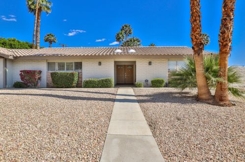 46890 Highland Palms Dr, La Quinta, CA 92253-2033
