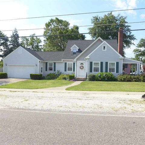 108 Benton St, Oxford, IN 47971-8569