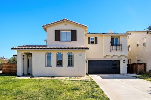 12317 Bayou Pl, Victorville, CA 92392-6851