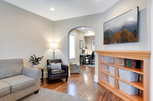 939 Bayard Ave, Saint Paul MN 55102-4003 exterior