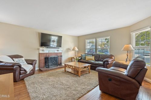 1640 Rivas Ln, Oxnard CA 93035-2749 exterior