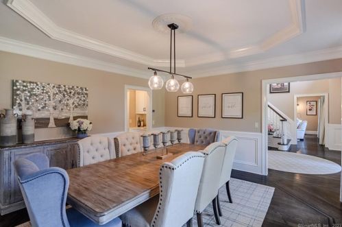 5 Clydesdale Ct, Upper Stepney CT  06468-1368 exterior