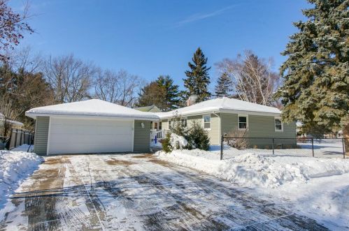 2132 County Rd F, Saint Paul MN 55110-3801 exterior