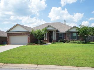 6030 Patch Ln, Pensacola, FL 32526-9177