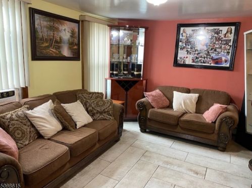 1 3rd St, Paterson, NJ 07506-1845