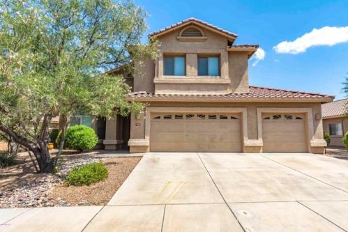 7980 Iron Ridge Dr, Tucson, AZ 85743-1064