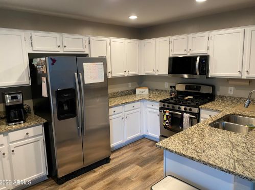 4325 Milton Dr, Cave Creek, AZ 85331-3854
