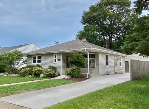 6403 48th Ave, Kenosha, WI 53142-3115