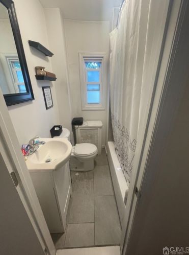 1681 Oliver St, Rahway NJ 07065-4325 exterior