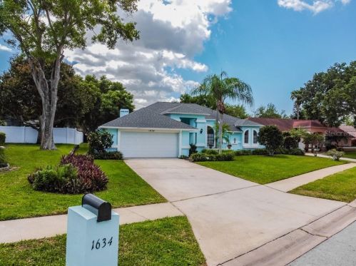 1634 Sand Hollow Ln, Palm Harbor, FL 34683-4838