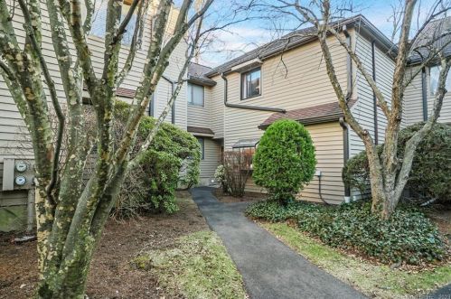 150 Hope St, Stamford CT  06906-2031 exterior