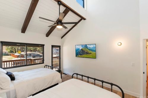 1125 Big Bear Blvd, Big Bear City CA  92314-9277 exterior