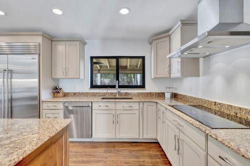 5112 Foxpointe Cir, Delray Beach FL  33445-4345 exterior