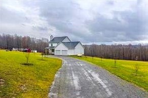 196 Carlton Rd, Sandy Lake, PA 16145-4112