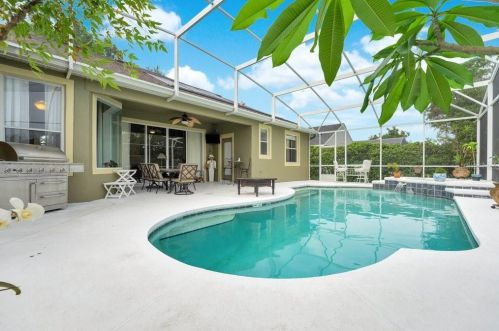 501 Hebrides Ct, Apopka, FL 32712-4731