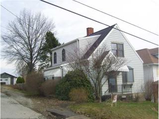 814 Evans St, Jeannette PA  15644-1400 exterior