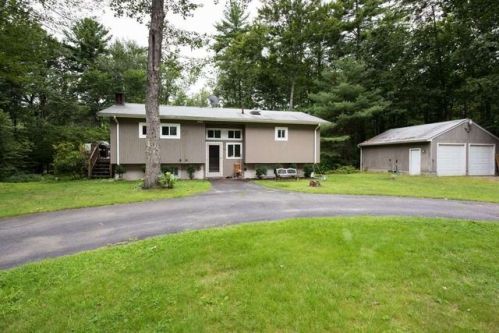 43 Sandy Ln, Dover, NH 03820-5900