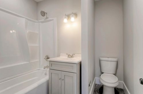 4307 Beech St, Cincinnati OH 45212-4233 exterior