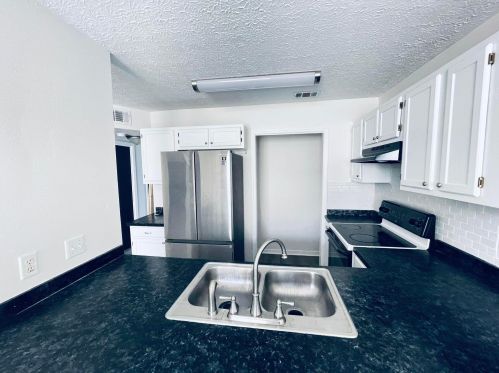 1835 Pointed Leaf Ln, Fort Walton Beach FL  32547-7084 exterior