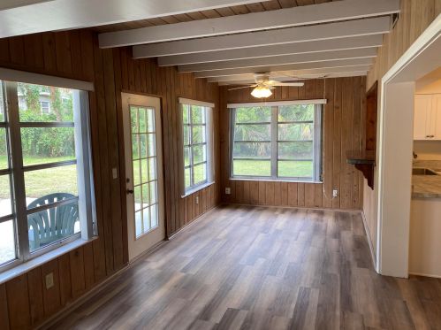 515 Cypress Rd, Vero Beach FL  32963-1724 exterior