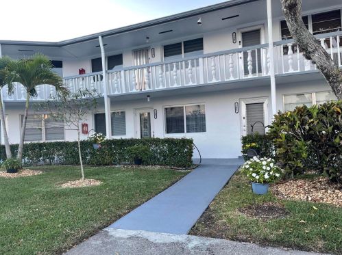 108 Northampton F, West Palm Beach, FL 33417-7609