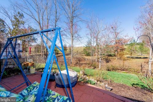 213 Long Point Dr, Fredericksburg, VA 22406-5450