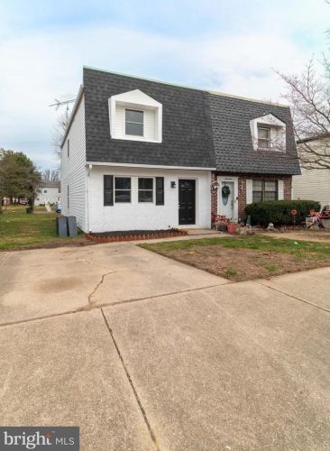 19 Spruance Rd, Dover, DE 19901-4048