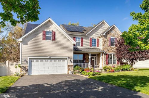 29 Buckingham Dr, Berlin Boro, NJ 08009-9689