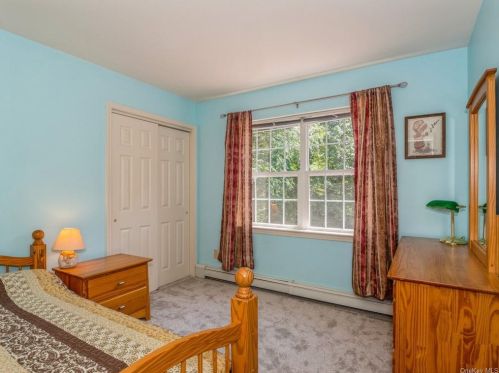 21 Sycamore Way, Poughkeepsie NY  12603-5684 exterior