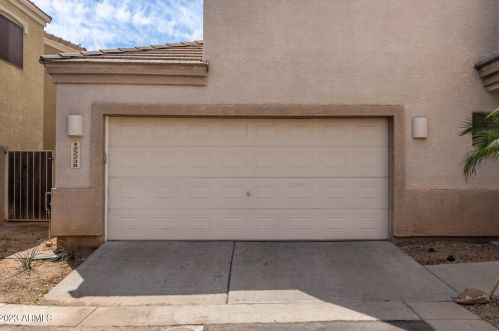 22238 29th Dr, Phoenix, AZ 85027-1759