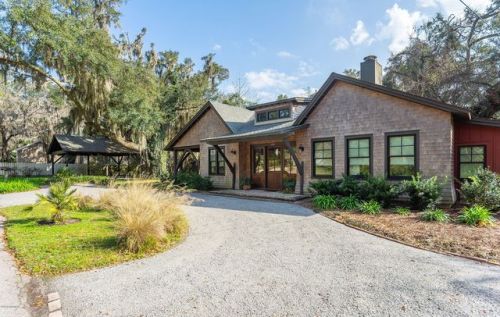 2302 Stuart St, Beaufort, SC 29902-5356