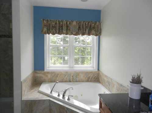 52 Plum Rd, Mahopac NY  10541-4247 exterior