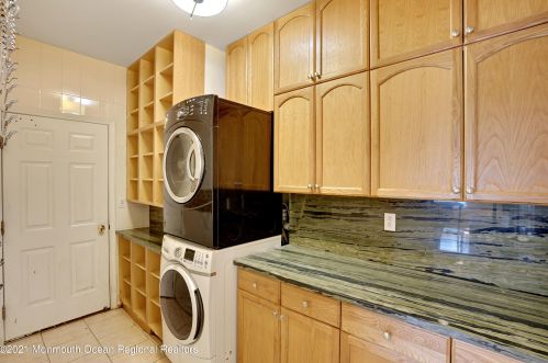 163 Taft Dr, Bricktown NJ  08724-3267 exterior