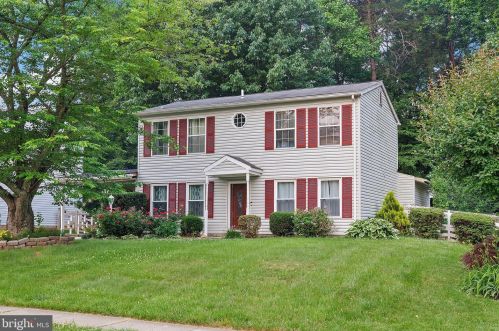 13584 Princedale Dr, Woodbridge, VA 22193-3775