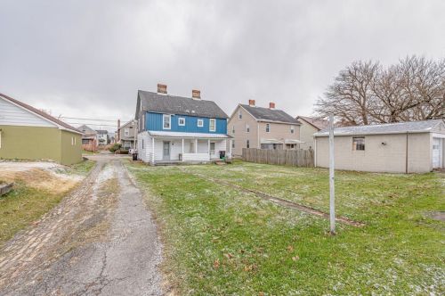 13 Monroe St, Latrobe PA  15650-3146 exterior