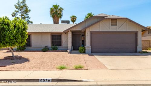 3811 Harmony Ave, Mesa, AZ 85206-3241