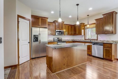 11759 Hupp St, Minneapolis, MN 55449-7055