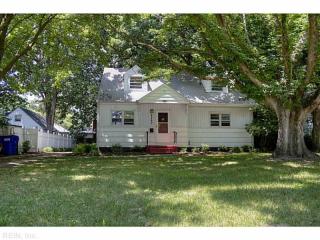 8247 Carlton St, Norfolk, VA 23518-2848
