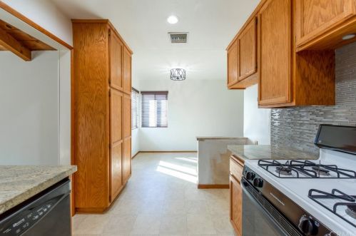5938 Sunfield Ave, Lakewood CA  90712-1823 exterior