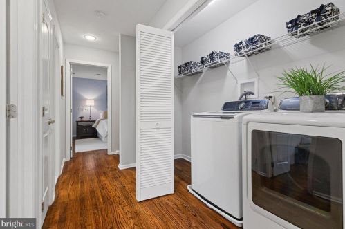 1 Fieldston Rd, Princeton NJ 08540-6453 exterior