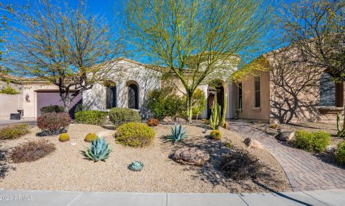 32755 16th Gln, Phoenix, AZ 85085-8092