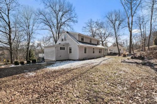 388 Cedar Hill Rd, Fishkill NY  12524-2439 exterior