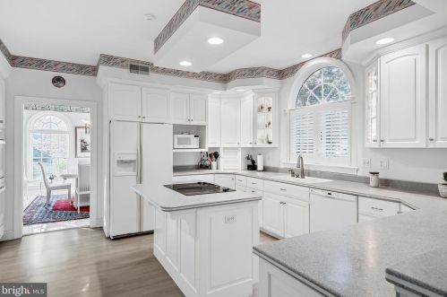 319 Equus Dr, Camp Hill PA  17011-8350 exterior