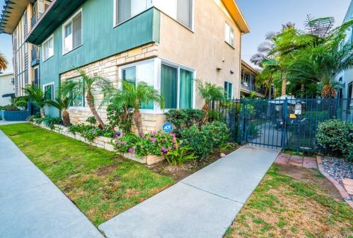 1044 2nd St, Long Beach, CA 90802-5508