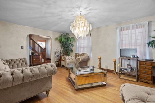 124 Larkspur St, Whitaker PA  15120-2205 exterior