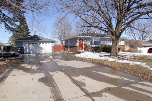 3159 69th St, South Saint Paul, MN 55076-2146